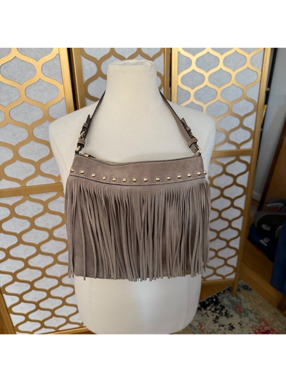 MICHAEL Michael Kors Beige Suede Fringe Boho Studded Billy Shoulder Purse Bag - Picture 13 of 13